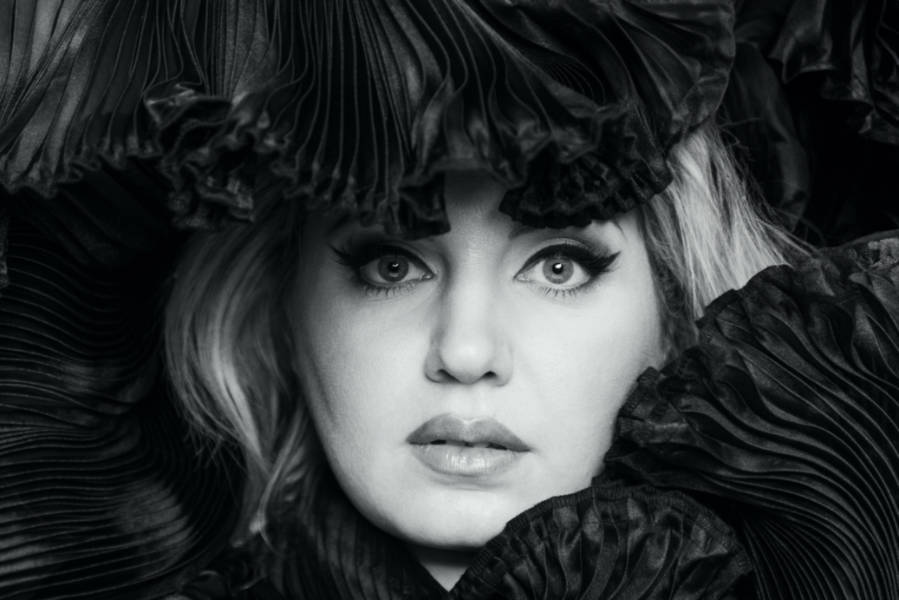 Alessandra-Milieri Go to her